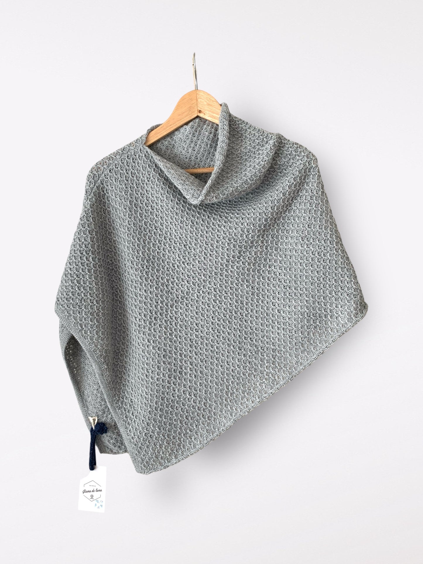 Poncho Nimbus